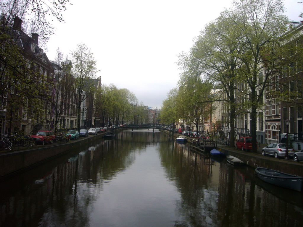 The Oudezijds Voorburgwal street and canal