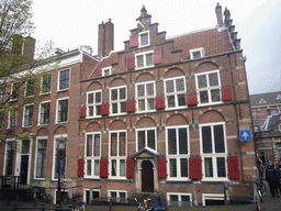 House at the Oudezijds Voorburgwal street and canal