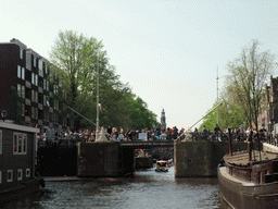 The Korte Prinsengracht canal, with the Eenhoornsluis sluice and the tower of the Westerkerk church