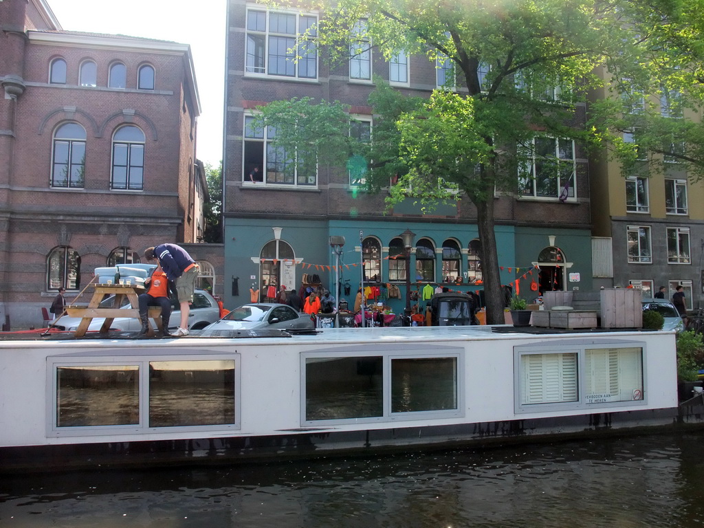 Houses and boat at the Prinsengracht canal