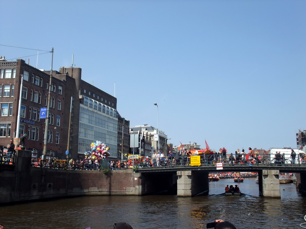 The Amstel river with the Doelensluis bridge