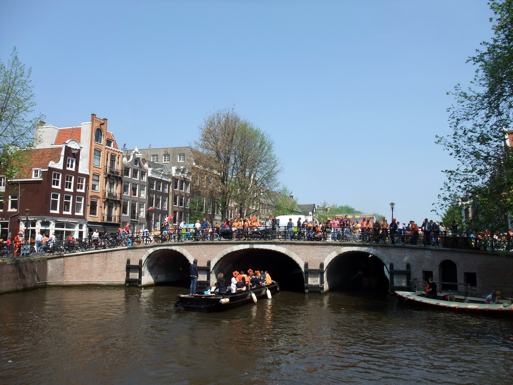 The Singel canal with the Torensluis bridge