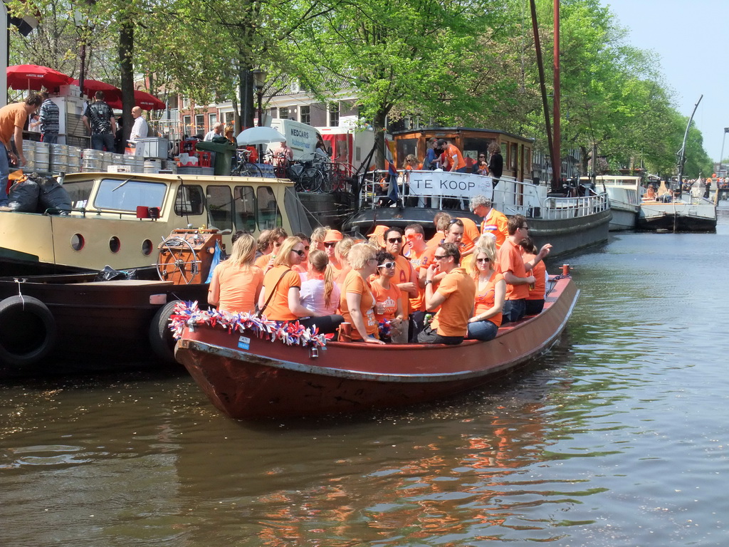 Tour boats at the Korte Prinsengracht canal