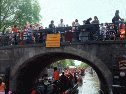 Tour boats at the Korte Prinsengracht canal, with the bridge at the crossing of the Brouwersgracht canal