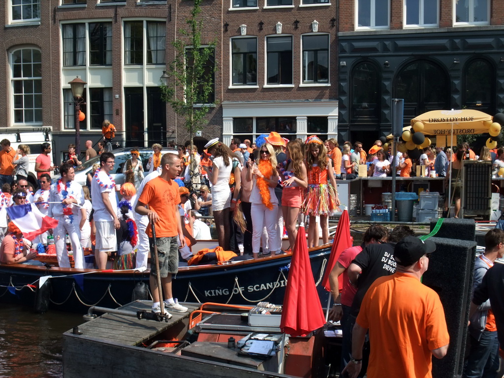 Tour boats at the Prinsengracht canal