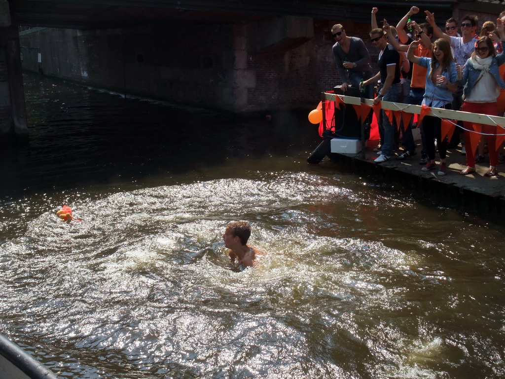 Swimmer in the Prinsengracht canal