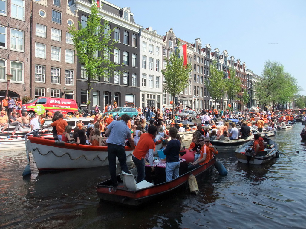 Tour boats at the Prinsengracht canal