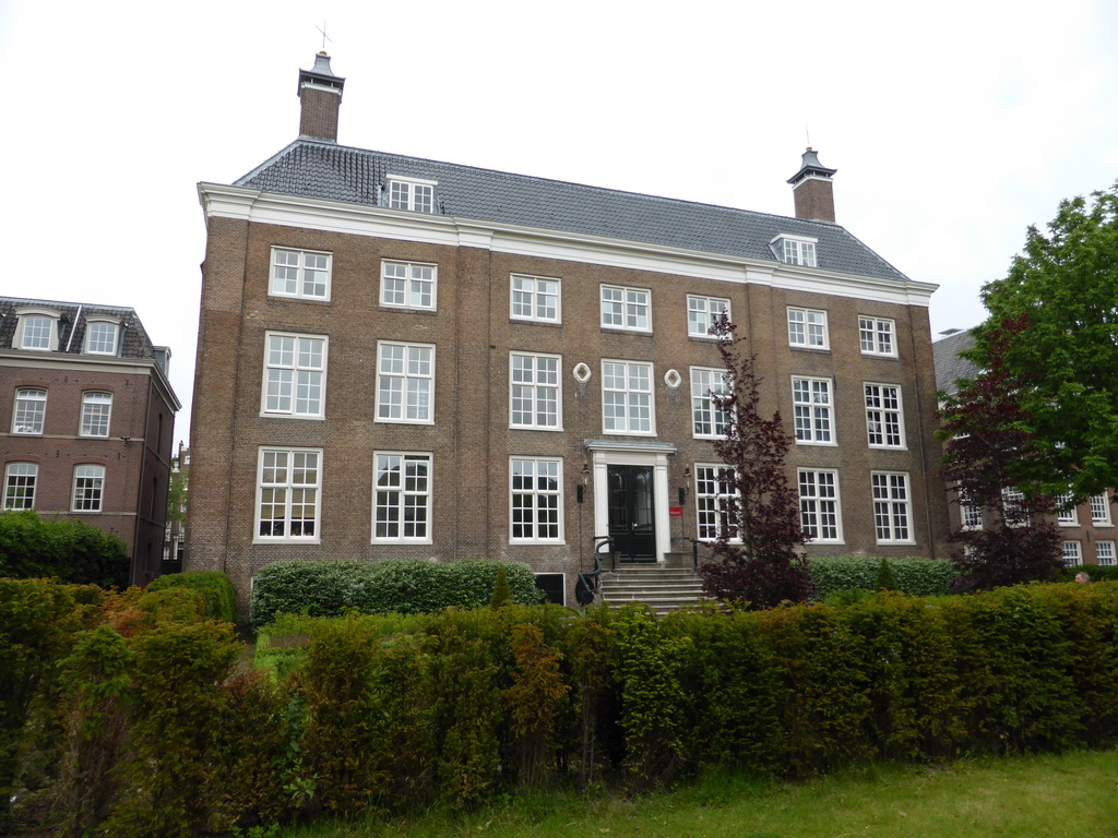 Front of the Hermitage for Children museum at the Hoftuin garden