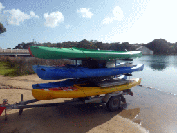 Boats at the parking place next to the Great Ocean Road, with a view on the Anglesea river and the Lions Park Reserve