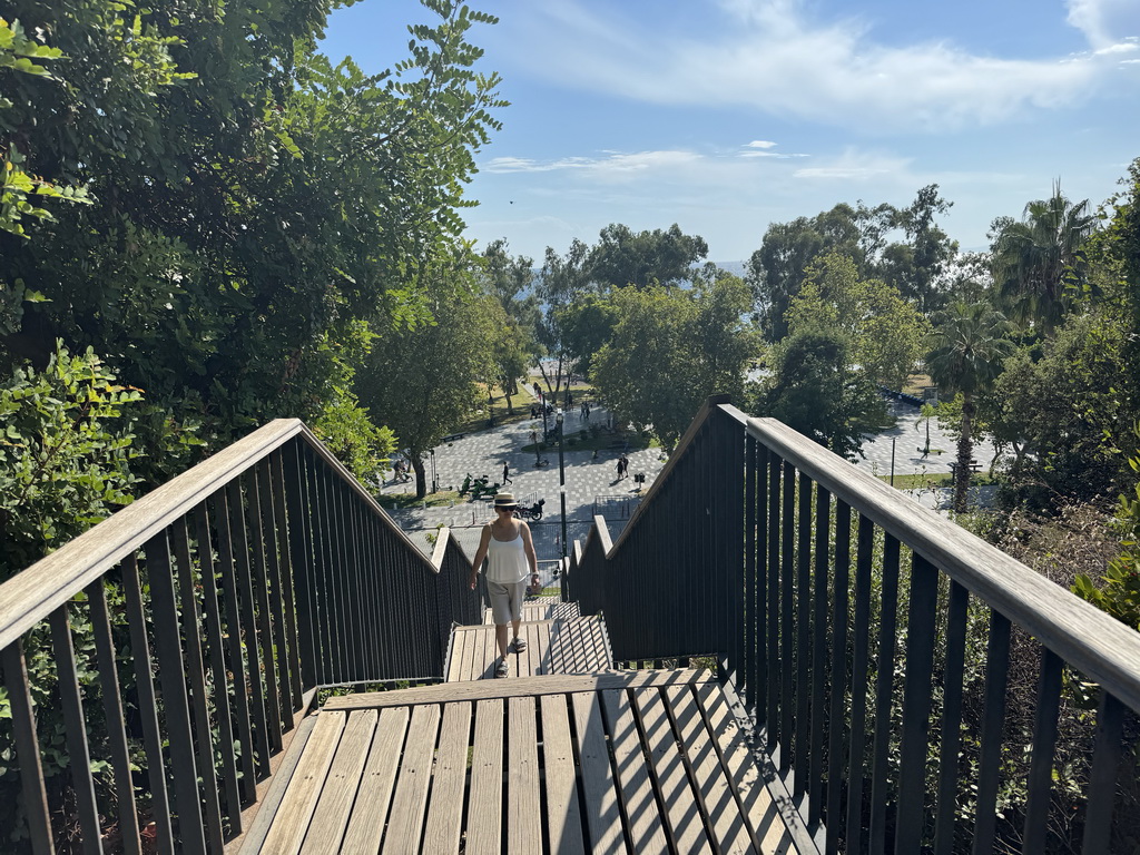 Miaomiao on the staircase from the Beach Park to the Atatürk Kültür Park