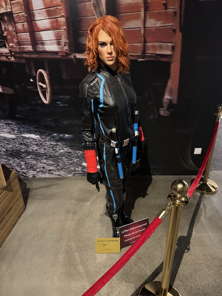 Statue of Scarlett Johansson at the Face 2 Face Wax Museum at the Antalya Aquarium, with explanation