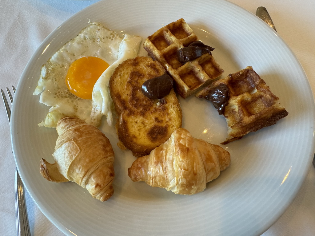 Breakfast at the Panoramic Restaurant at the Rixos Downtown Antalya hotel