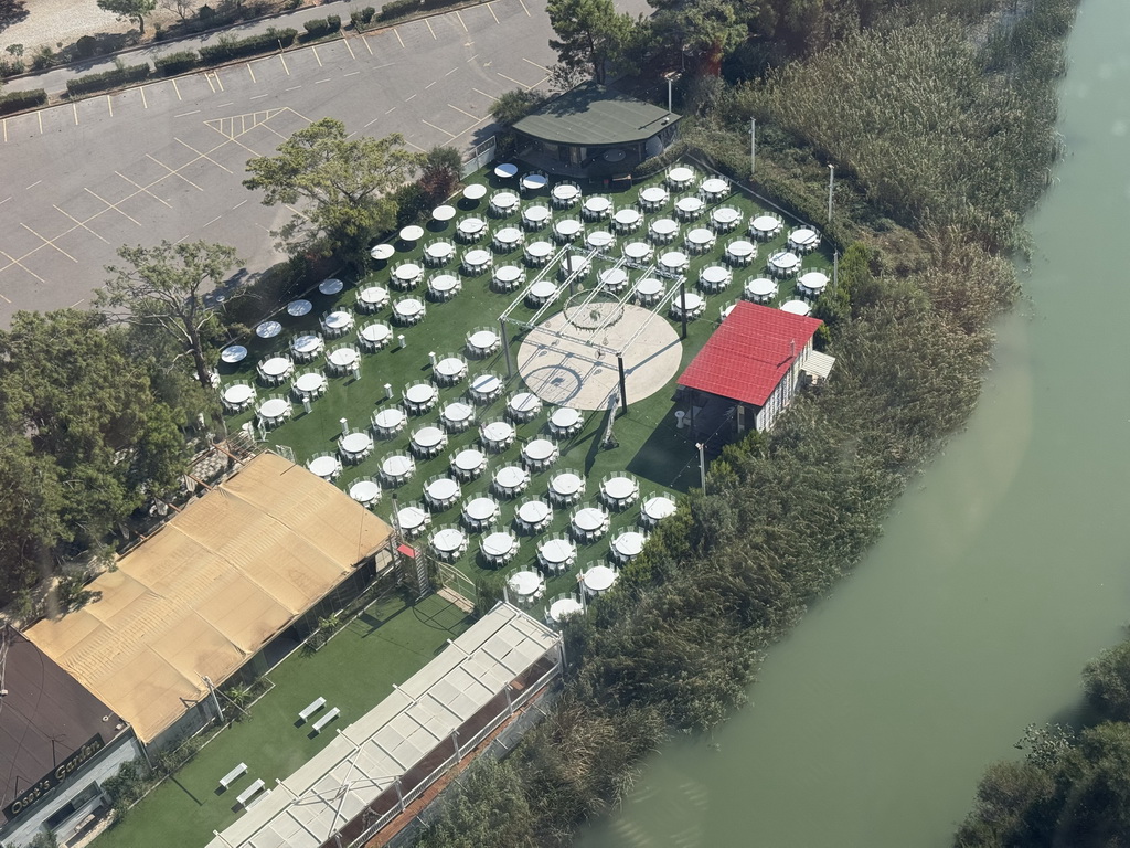 The Dereboyu Et & Mangal restaurant, viewed from the Tünektepe Teleferik Tesisleri cable car