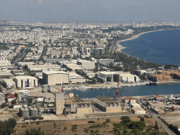 The west side of the city, the city center, the Gulf of Antalya and the Setur Antalya Marina, viewed from the Tünektepe Teleferik Tesisleri cable car