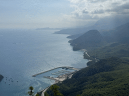 The Gulf of Antalya, the Balikçi Barinagi fishing shelter and the hills on the southwest side of the Tünek Tepe hill, viewed from the Tünektepe Teleferik Tesisleri upper station