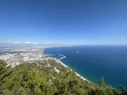 The west side of the city, the city center, the Gulf of Antalya and the Setur Antalya Marina, viewed from the Tünektepe Teleferik Tesisleri upper station at the Tünek Tepe hill