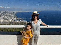Miaomiao and Max at the Tünektepe Teleferik Tesisleri upper station at the Tünek Tepe hill, with a view on the west side of the city, the city center, the Gulf of Antalya and the Setur Antalya Marina