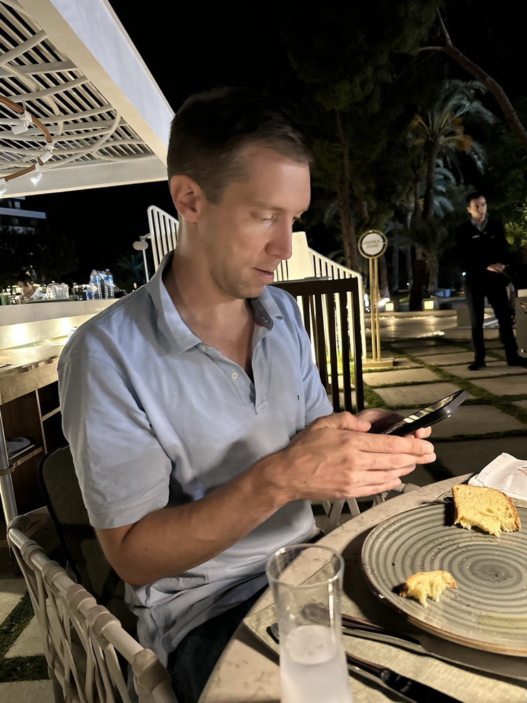 Tim at the terrace of the Turunc restaurant at the garden of the Rixos Downtown Antalya hotel, by night