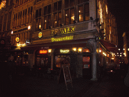 antwerp_1_040 - 267 kb - 1024x768 - Front of the De Valk restaurant at the Grote Markt square, by night Front of the De Valk restaurant at the Grote Markt square, by night