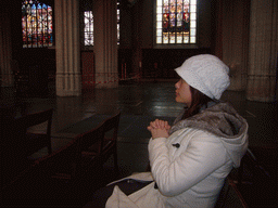 antwerp_1_051 - 198 kb - 1024x768 - Miaomiao at the Cathedral of Our Lady Miaomiao at the Cathedral of Our Lady