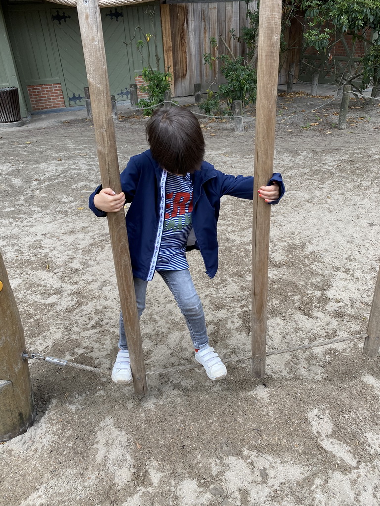 Max at the playground in front of the Savanne Restaurant at the Antwerp Zoo