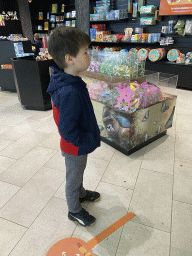 Max at the souvenir shop at the Antwerp Zoo