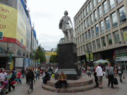 Statue of Antoon van Dyck at the east end of the Meir street