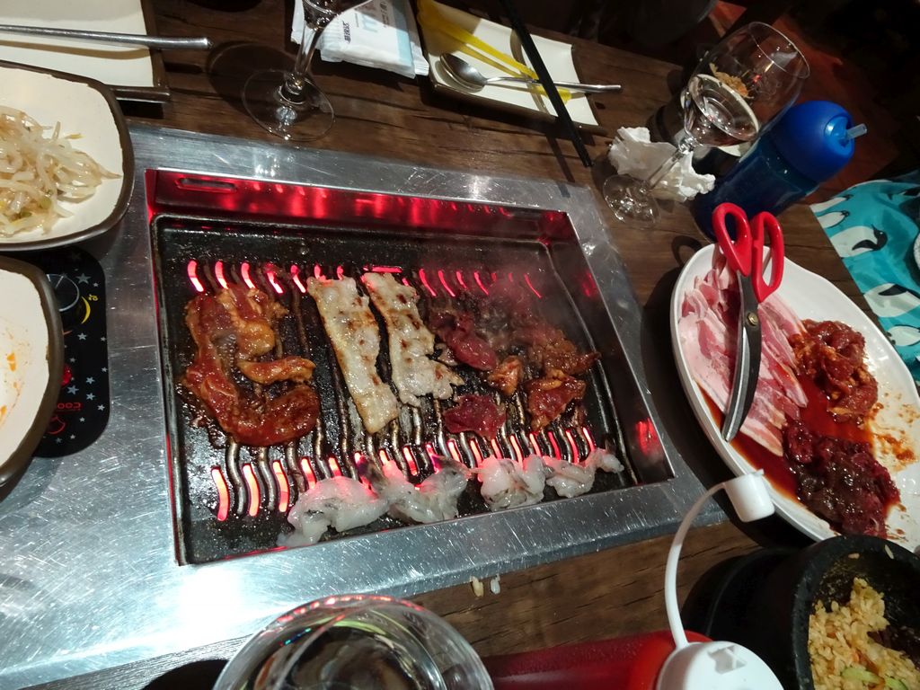 Dinner at the Korean Barbecue restaurant at the Statiestraat street