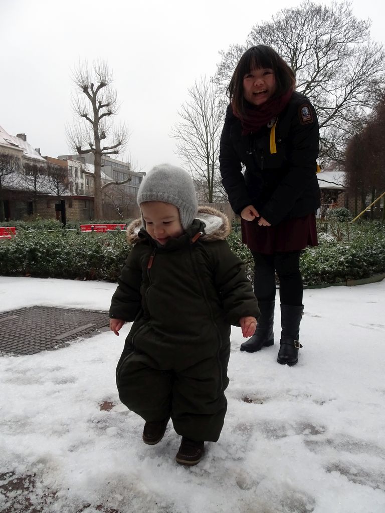 Miaomiao and Max in the snow at the Flemish Garden at the Antwerp Zoo