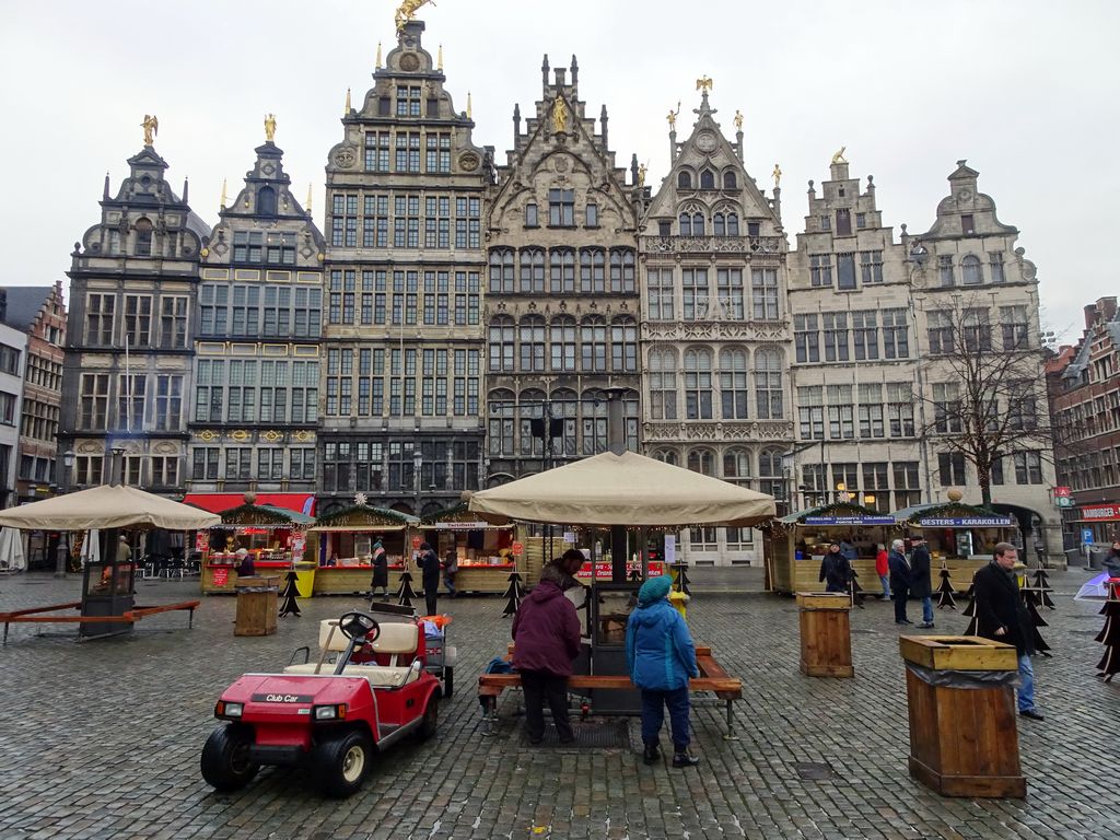 Christmas stalls and buildings at the north side of the Grote Markt square