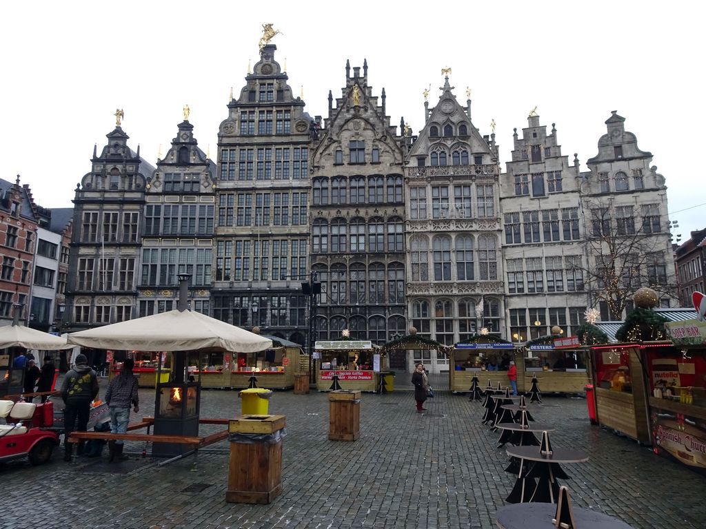 Christmas stalls and buildings at the north side of the Grote Markt square