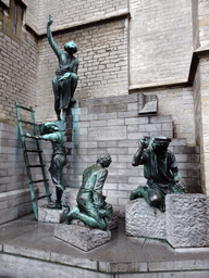 Statues for architect Appelmans at the southwest side of the Cathedral of Our Lady at the Jan Blomstraat street