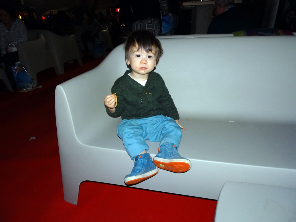 Max having dinner at the `Azië in Antwerpen` food festival at the Waagnatie Expo & Events building