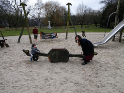 Miaomiao and Max at the playground at the north side of the Stadspark