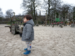 Max at the playground at the north side of the Stadspark