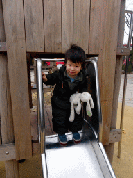 Max on the slide at the playground in front of the Savanne Restaurant at the Antwerp Zoo