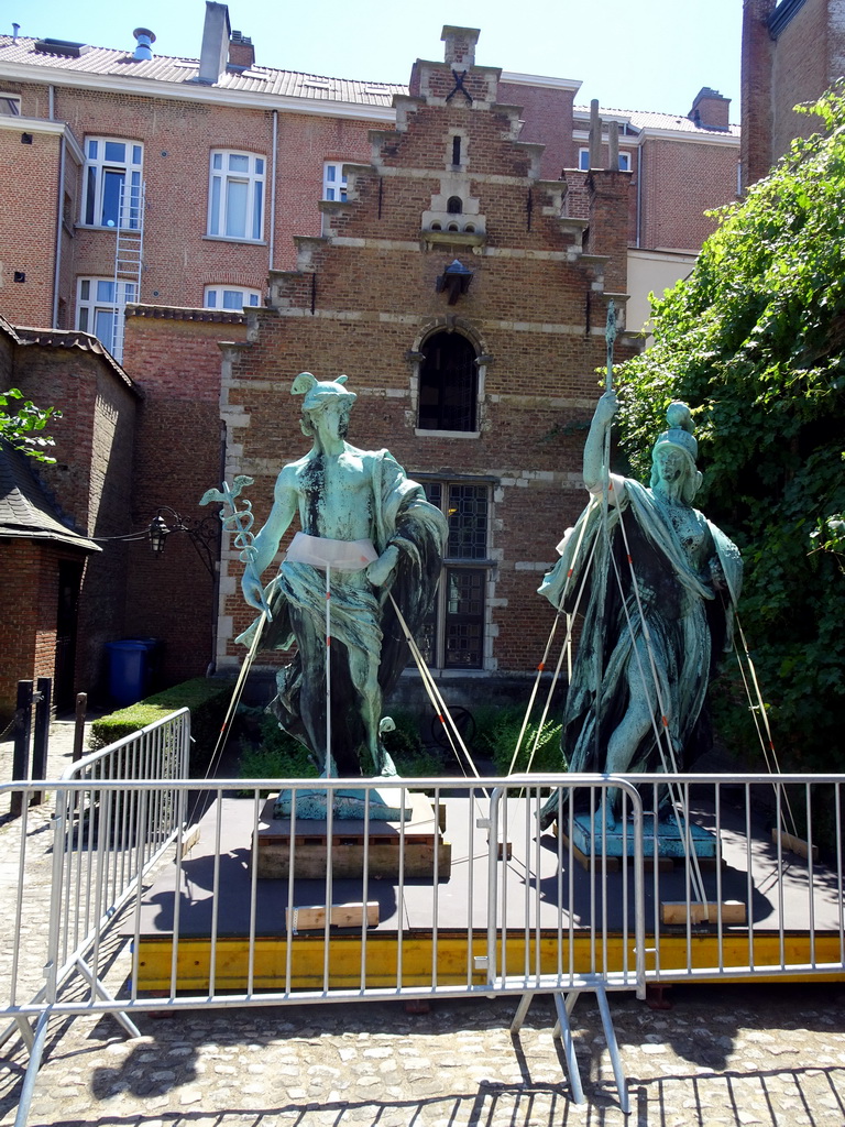Statues of Mercury and Minerva at the garden of the Rubens House