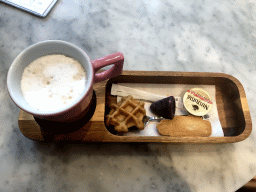 Coffee and cookies at the Grand Café Flamingo at the Antwerp Zoo