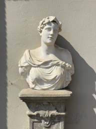 Bust at the southwest side of the Palace Garden of Het Loo Palace
