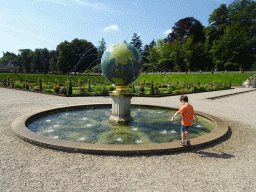 Max with a fountain at the west center of the Palace Garden of Het Loo Palace