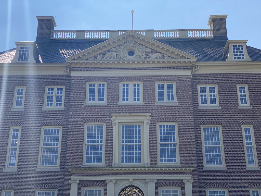 Facade of the north side of Het Loo Palace, viewed from the center of the Palace Garden