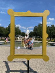 Tim, Miaomiao and Max in front of the fountain at the center of the Palace Garden of Het Loo Palace