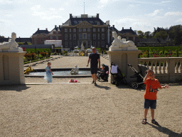 Max at the border of the center and the north side of the Palace Garden of Het Loo Palace
