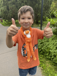 Max with a plush Monkey at the Stadspark Berg & Bos