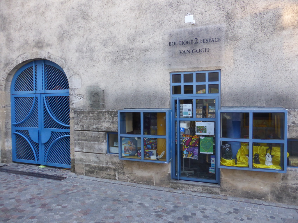 Front of the Boutique de l`Espace van Gogh at the Place Félix Rey square