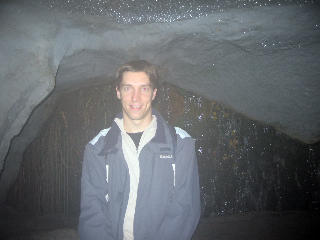 Tim and a waterfall at Burgers` Bush at Burgers` Zoo