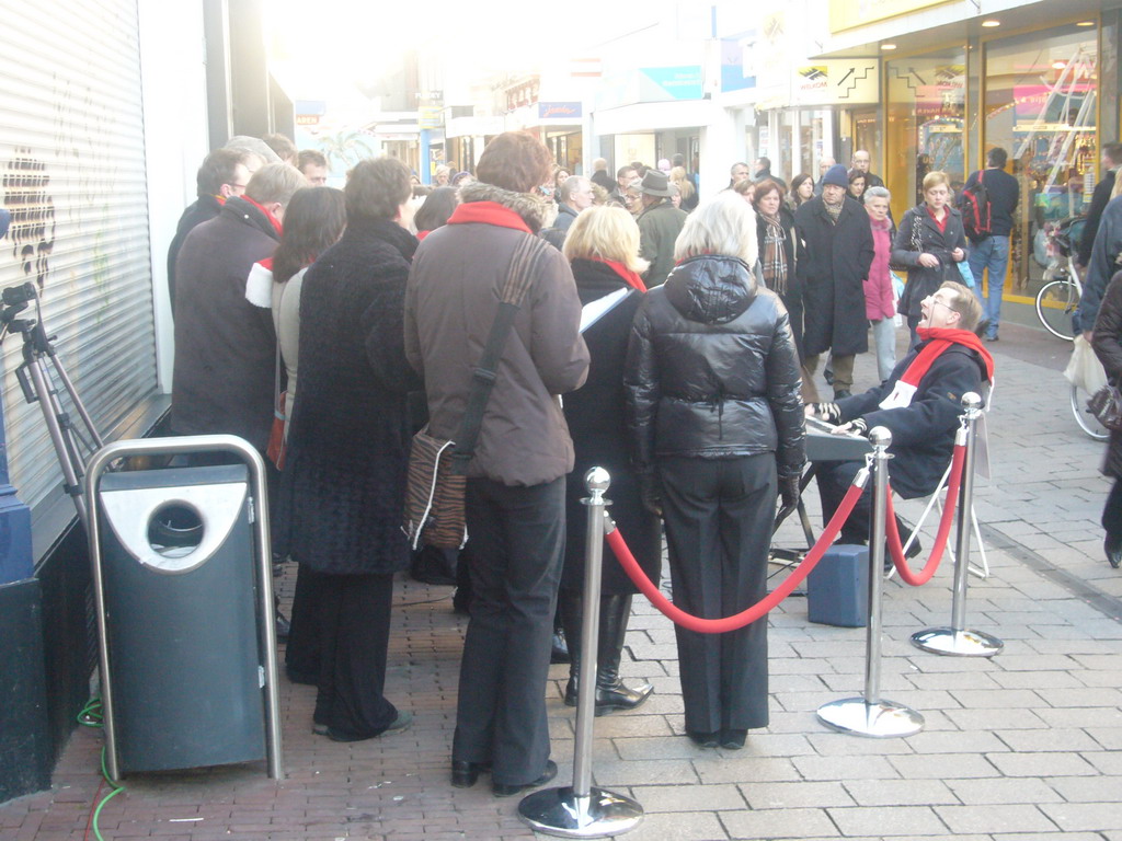 Musician in the city center, during the Warm Winter Weekend