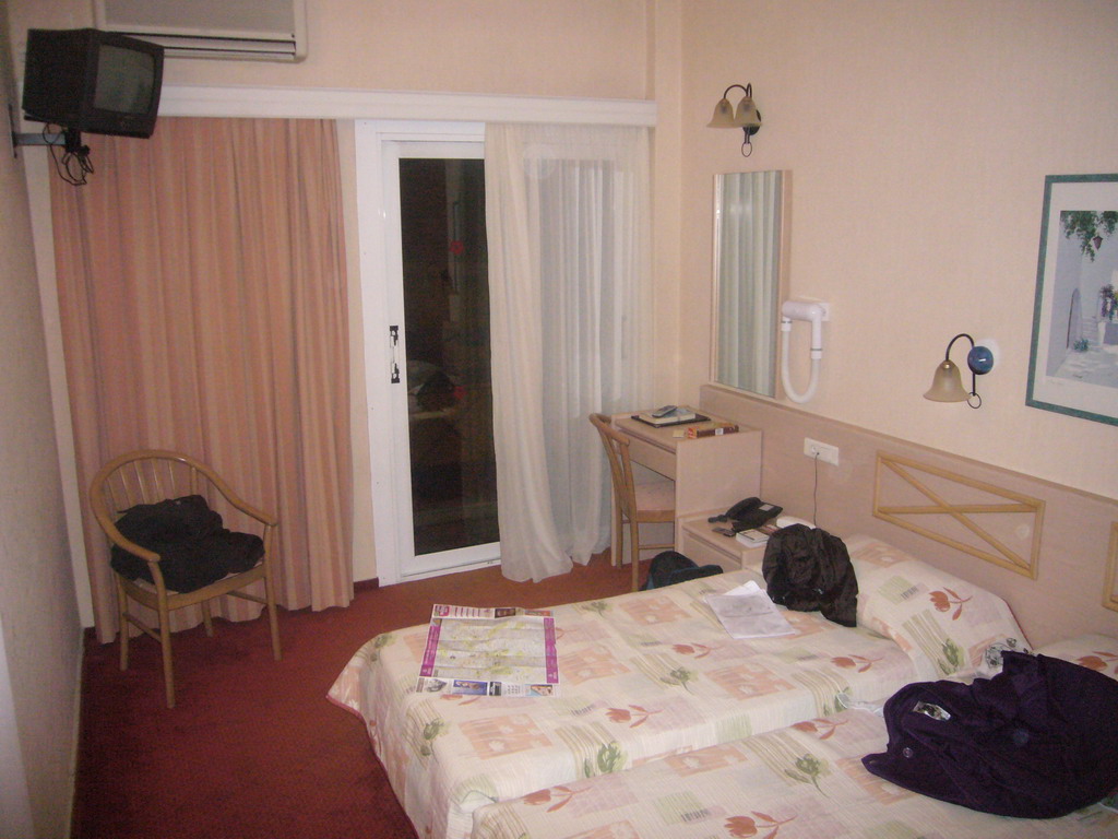 Room of Jason Inn Hotel in Athens
