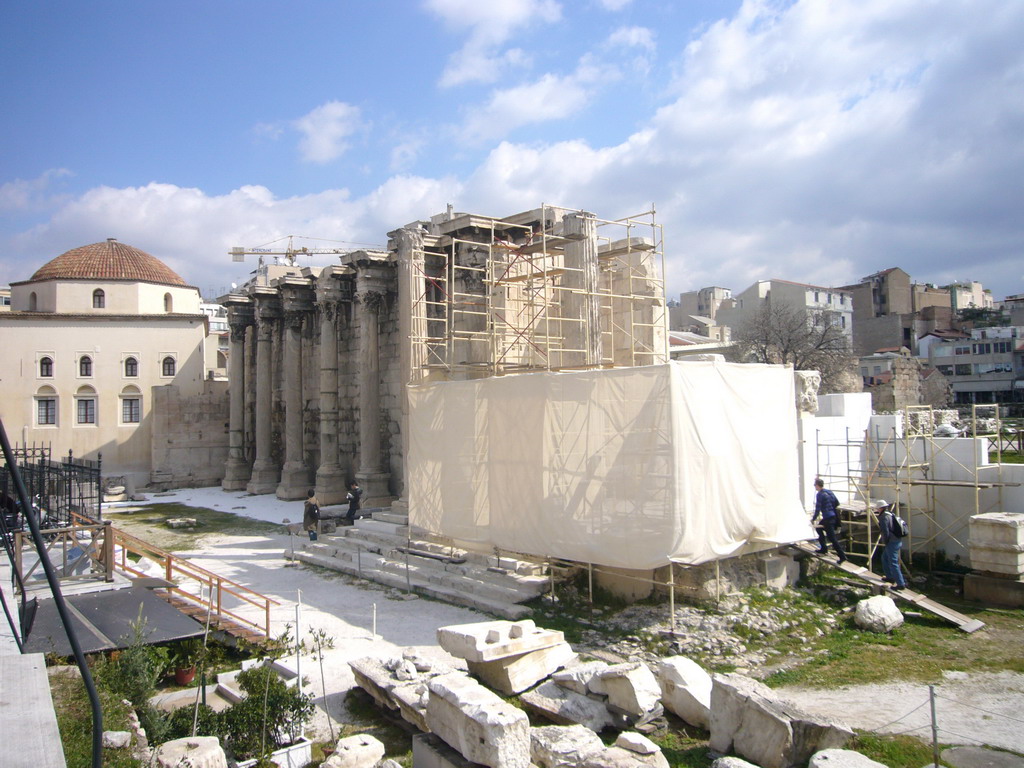 Hadrian`s Library and Tzisdarakis Mosque (Tzami)