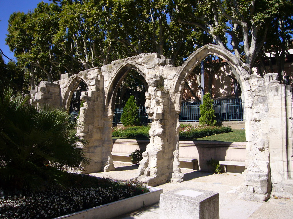 Ruins in the garden of the Temple Saint Martial